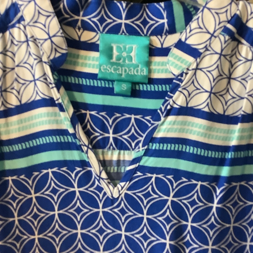 Escapada Blue and White Geometric Tunic - Picture 5 of 7